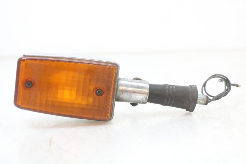 photo de PISCA TRASEIRO ESQUERDO YAMAHA XJ F 900 (1983 - 1994) - Vista principal