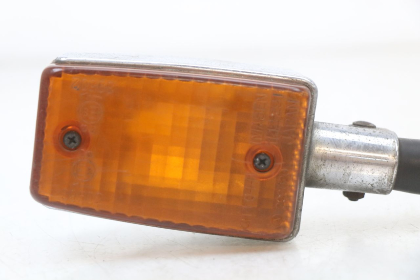 photo de PISCA TRASEIRO ESQUERDO YAMAHA XJ F 900 (1983 - 1994) - Detalhe da peça
