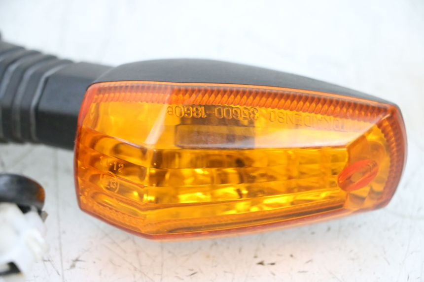 photo de PISCA TRASEIRO SUZUKI GSXR GSX-R 1000 (2003 - 2004) - Vista de perto