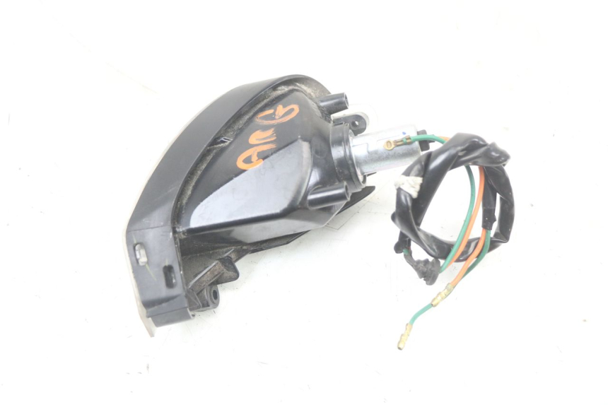 photo de PISCA TRASEIRO HONDA PCX (JF28) 125 (2009 - 2011) - Pontos de fixação
