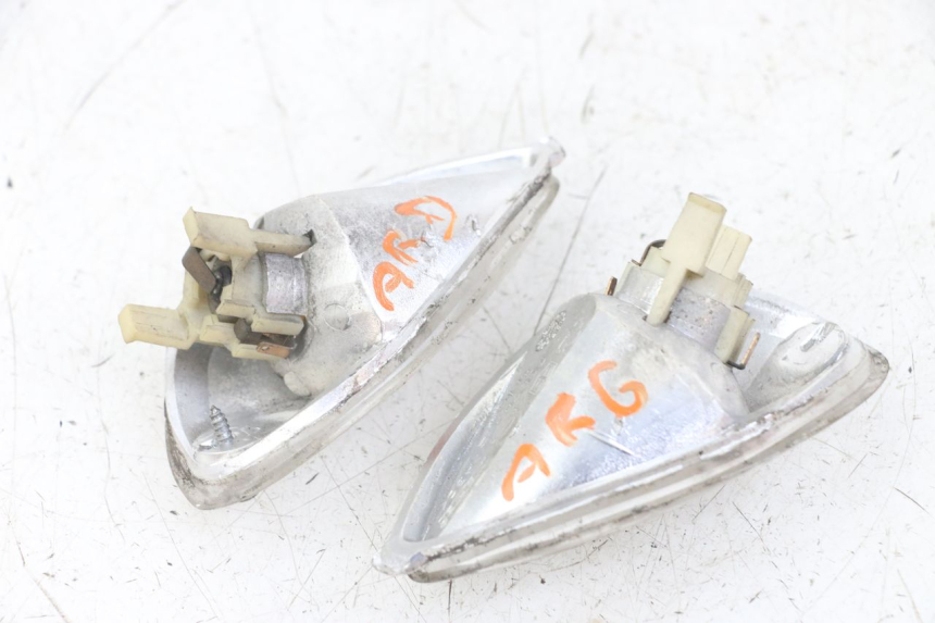 photo de PISCA TRASEIRO PIAGGIO LIBERTY 125 (2009 - 2013) - Zoom do estado de desgaste