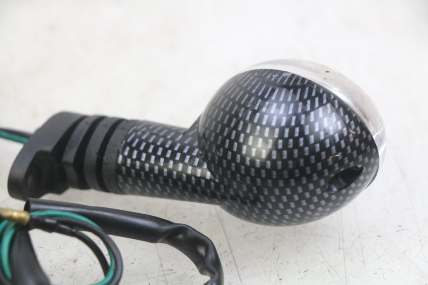 photo de PISCA TRASEIRO PEUGEOT LUDIX 50 (2008 - 2017) - Pontos de fixação