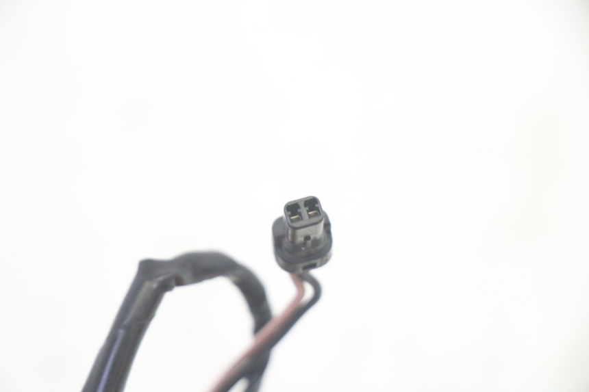 photo de PISCA TRASEIRO PIAGGIO MP3 RL 250 (2006 - 2010) - Estado da superfície