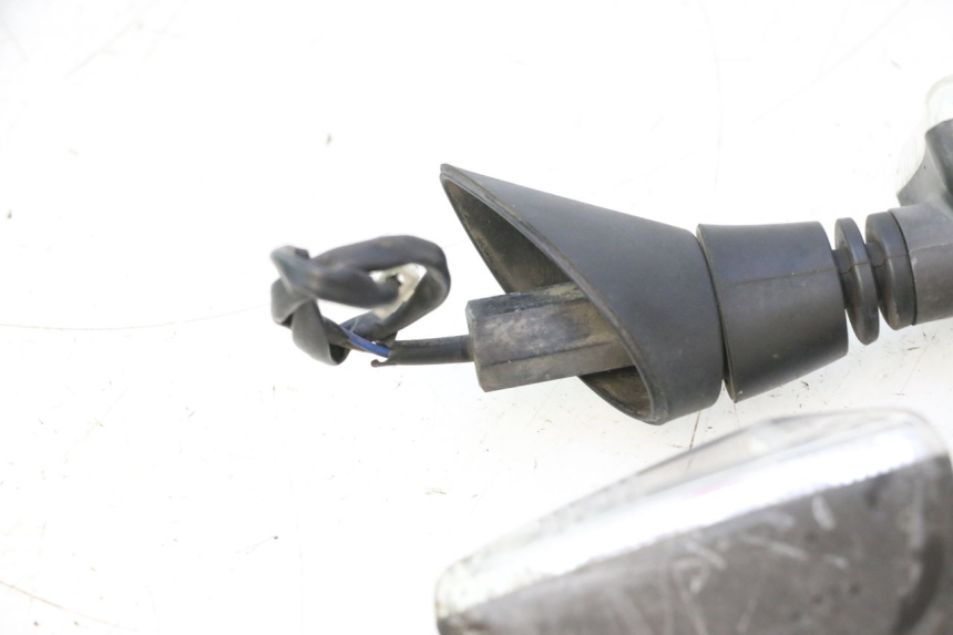 photo de PISCA TRASEIRO PIAGGIO MP3 500 (2016 - 2018) - Marcações e referências