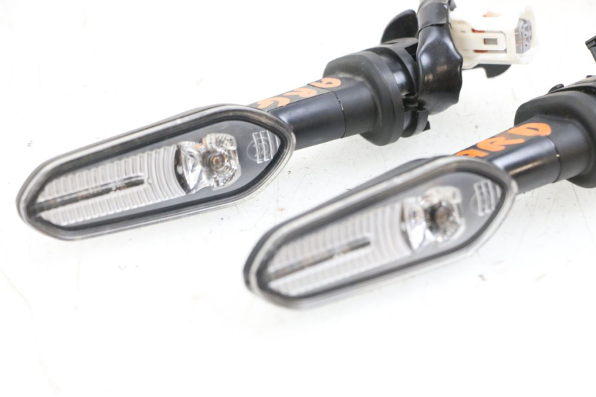 photo de PISCA TRASEIRO YAMAHA NEO'S CORE 1 (2022 - 2026) - Detalhe da peça