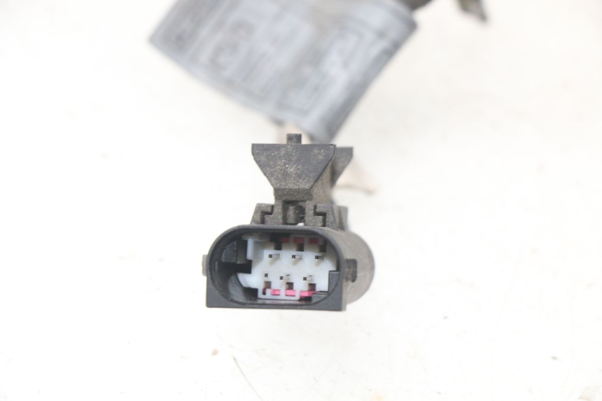 photo de PISCA TRASEIRO BMW R GS 1200 (2005 - 2007) - Outro ângulo de visão