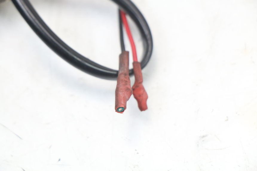 photo de PISCA TRASEIRO SUZUKI GS F 500 (2004 - 2007) - Detalhes característicos