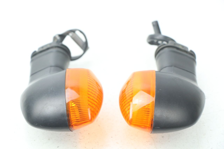 photo de PISCA TRASEIRO YAMAHA TDM ABS 900 (2002 - 2014) - Vista geral