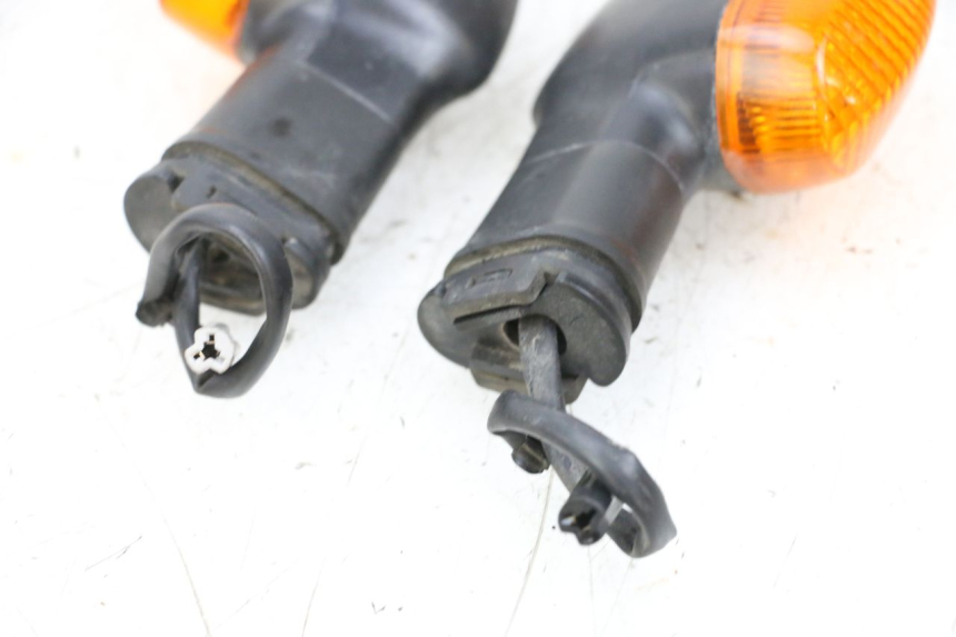 photo de PISCA TRASEIRO YAMAHA TDM ABS 900 (2002 - 2014) - Vista geral