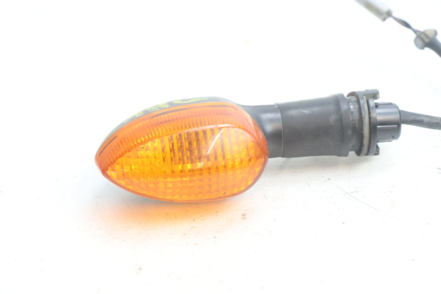 photo de PISCA TRASEIRO YAMAHA TDM ABS 900 (2002 - 2014) - Outro ângulo de visão