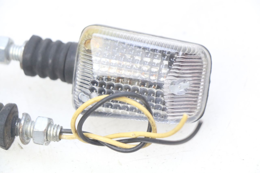 photo de PISCA DIANTEIRO HONDA CB 500 (1997 - 2003) - Pontos de fixação