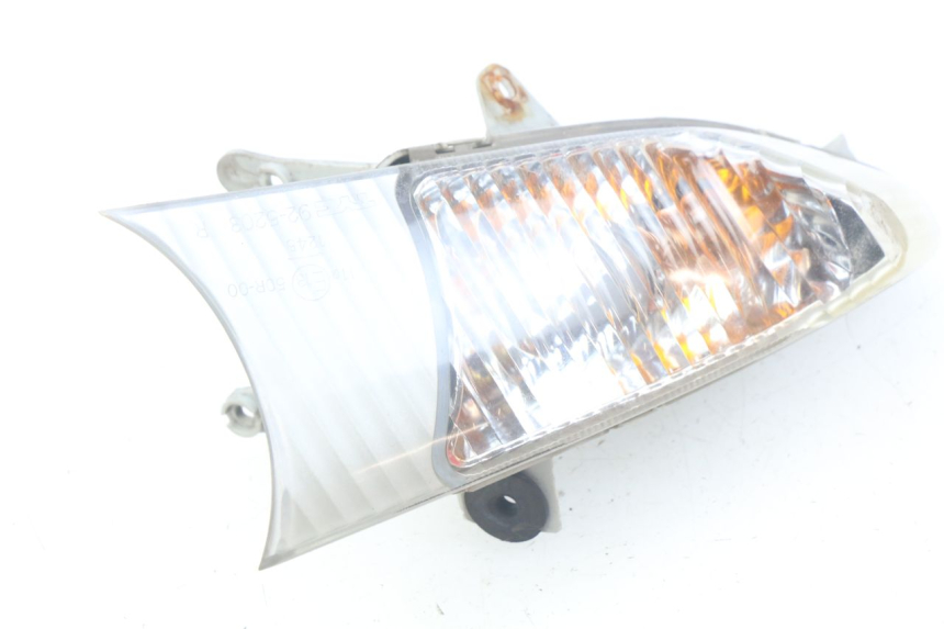 photo de Pisca dianteiro direito SUZUKI BURGMAN 125 (2007 - 2014) - Peça verificada