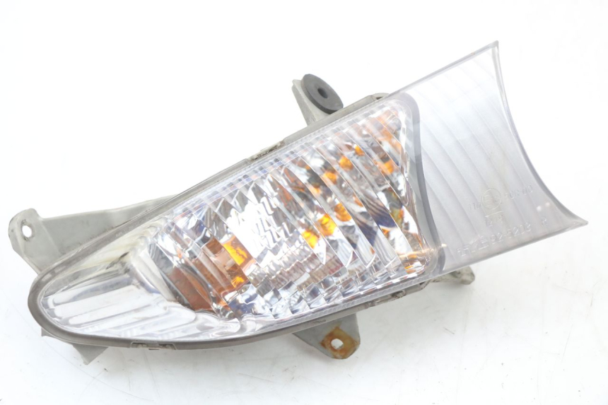 photo de Pisca dianteiro direito SUZUKI BURGMAN 125 (2007 - 2014) - Vista principal