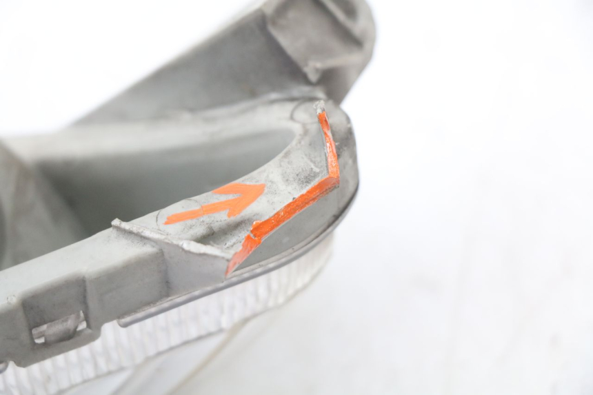 photo de Pisca dianteiro direito SUZUKI BURGMAN 125 (2007 - 2014) - Pontos de fixação