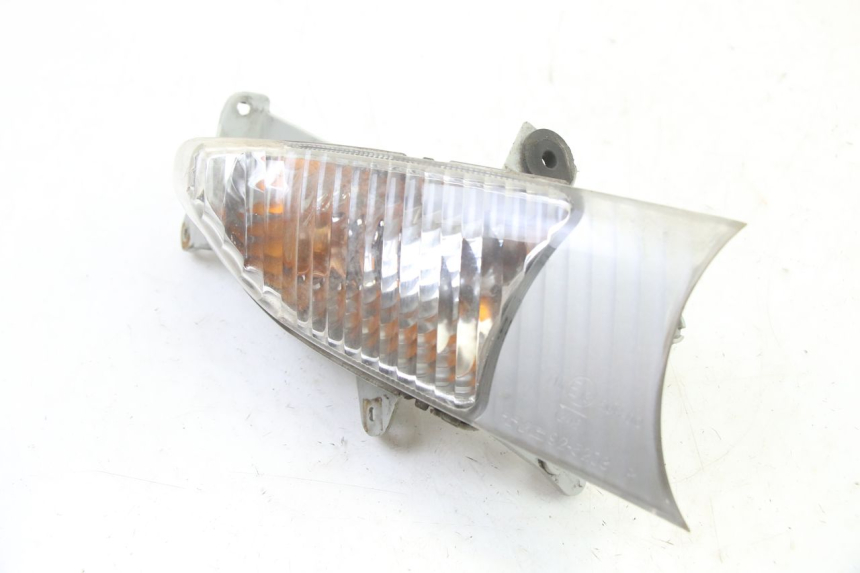 photo de Pisca dianteiro direito SUZUKI BURGMAN 125 (2007 - 2014) - Detalhe da peça