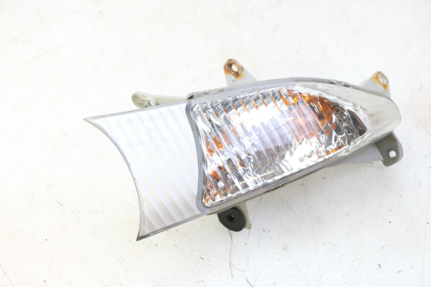 photo de Pisca dianteiro direito SUZUKI BURGMAN 125 (2007 - 2014) - Pontos de fixação