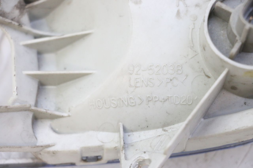 photo de Pisca dianteiro direito SUZUKI BURGMAN 125 (2007 - 2014) - Detalhe da peça