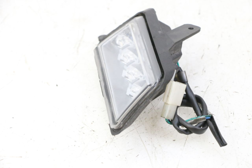 photo de Pisca dianteiro direito ORCAL CAVARO 4T 50 (2019 - 2023) - Pontos de fixação