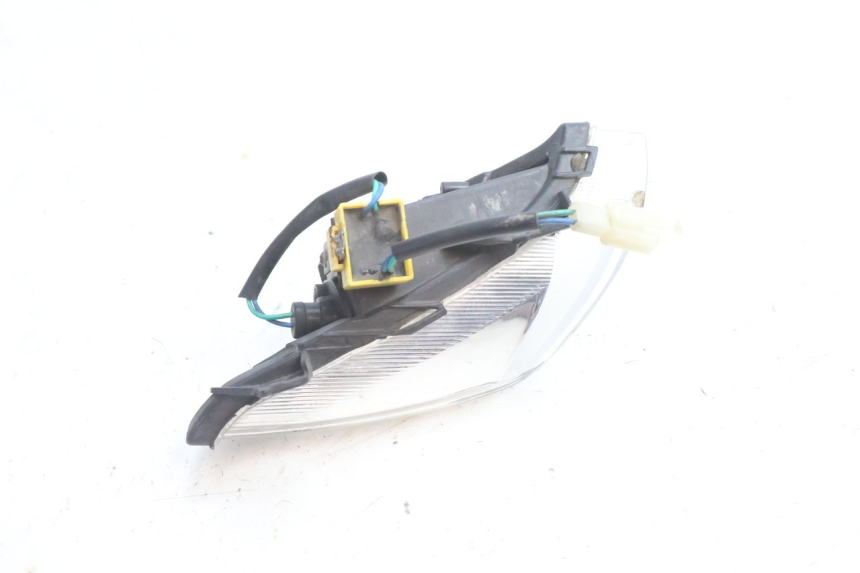 photo de Pisca dianteiro direito PEUGEOT CITYSTAR 2T 50 (2018 - 2021) - Pontos de fixação