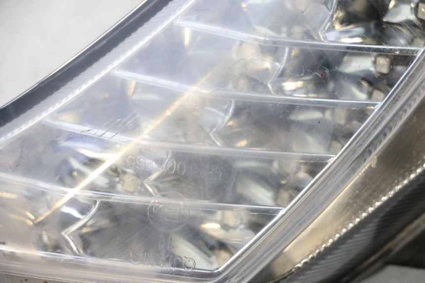 photo de PISCA DIANTEIRO DIREITO KEEWAY F-ACT FACT EVO 50 (2020 - 2026) - Pontos de fixação
