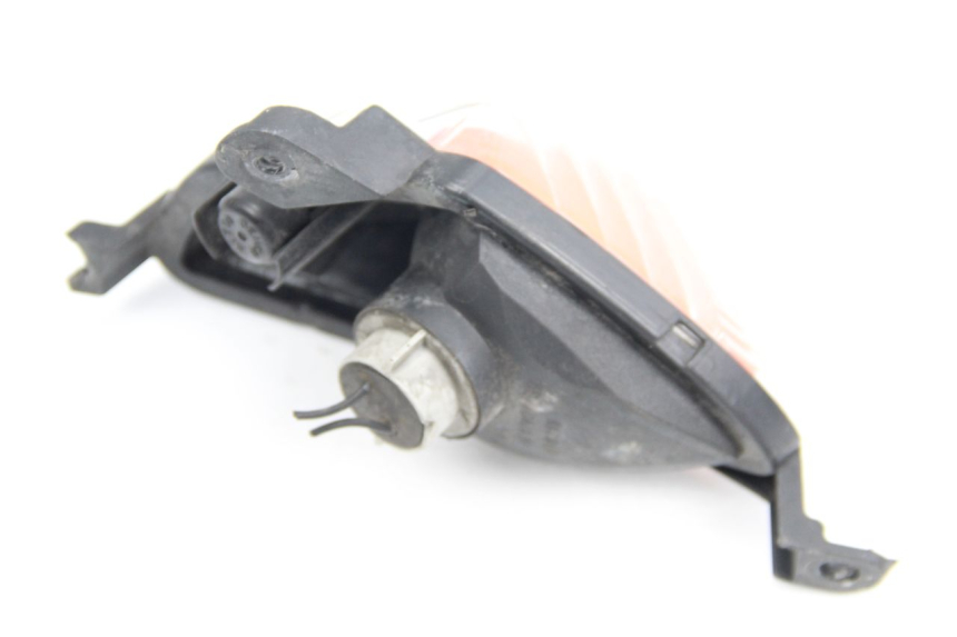 photo de Pisca dianteiro direito YAMAHA FJR ABS 1300 (2006 - 2012) - Zoom do estado de desgaste