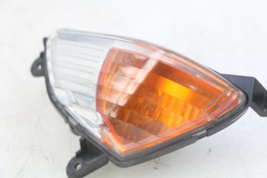 photo de Pisca dianteiro direito YAMAHA FJR ABS 1300 (2006 - 2012) - Zoom do estado de desgaste