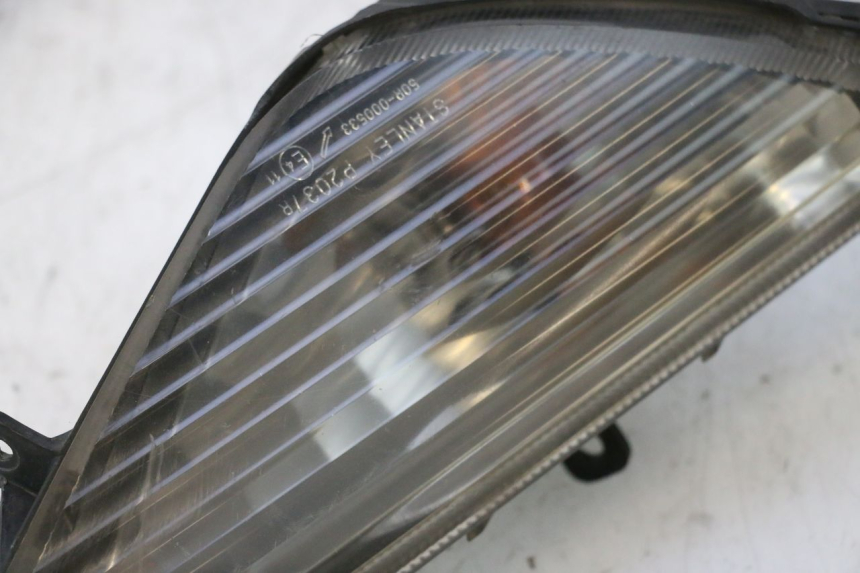 photo de Pisca dianteiro direito HONDA FJS SILVER WING SILVERWING 400 (2005 - 2008) - Pontos de fixação