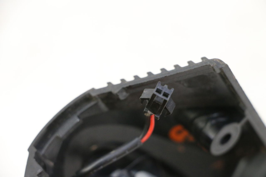 photo de Pisca dianteiro direito KUKIRIN G2 MASTER 1 - Detalhe da peça