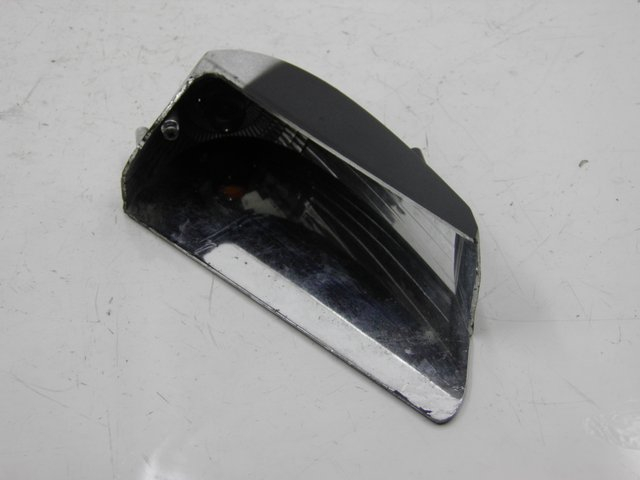photo de Pisca dianteiro direito DERBI GP MAX 250 (2006 - 2008) - Detalhe da peça