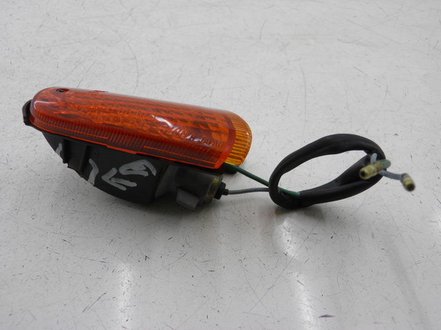 photo de Pisca dianteiro direito HONDA NH VISION 50 (1985 - 1994) - Pontos de fixação