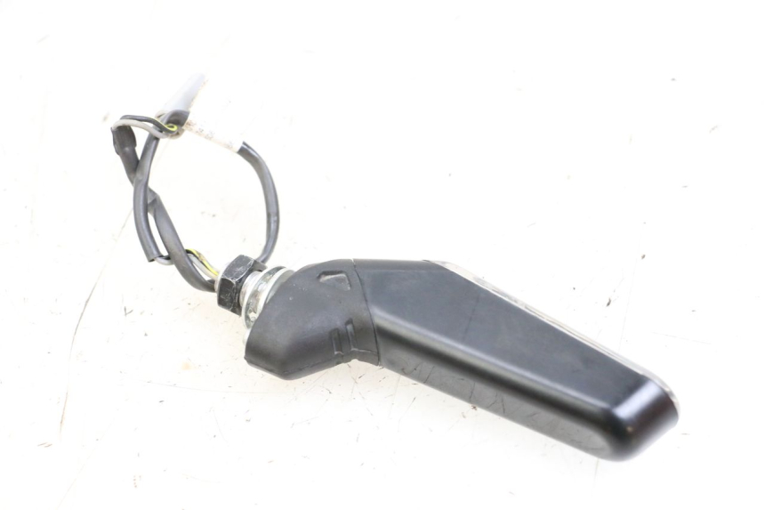 photo de Pisca dianteiro direito HUSQVARNA SVARTPILEN 401 (2018 - 2023) - Ampliação técnica
