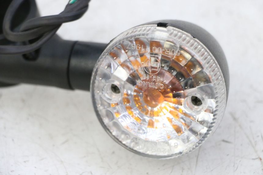 photo de Pisca dianteiro direito KEEWAY K-LIGHT KLIGHT 125 (2018 - 2025) - Zoom do estado de desgaste