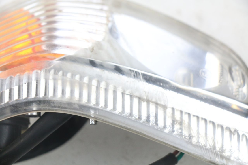photo de Pisca dianteiro direito KYMCO LIKE 4T 50 (2009 - 2018) - Pontos de fixação
