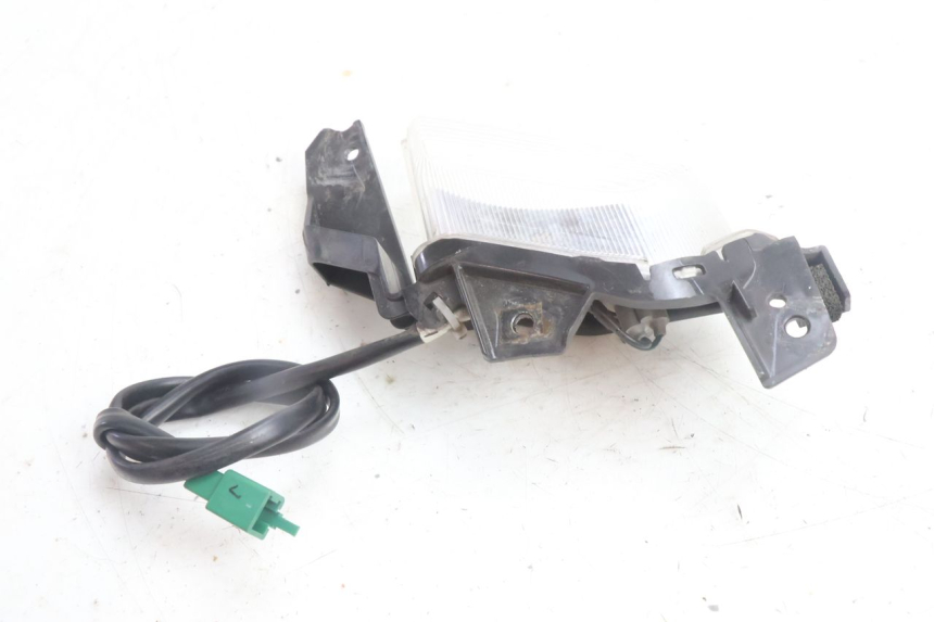 photo de SETAS DIANTEIRAS DIREITAS YAMAHA N-MAX NMAX 125 (2021 - 2024) - Zoom do estado de desgaste