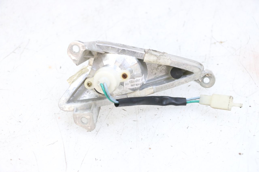 photo de Pisca dianteiro direito SYM ORBIT III 3 4T 50 (2018 - 2021) - Pontos de fixação