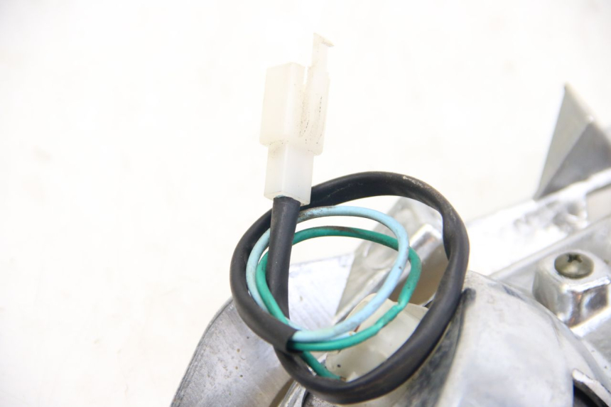 photo de Pisca dianteiro direito TNT MOTOR OTTO 2T 50 (2012 - 2018) - Pontos de fixação