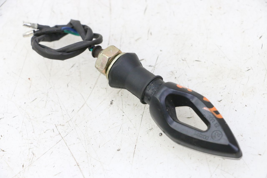 photo de Pisca dianteiro direito MAG POWER R-STREET 50 (2016 - 2025) - Zoom do estado de desgaste