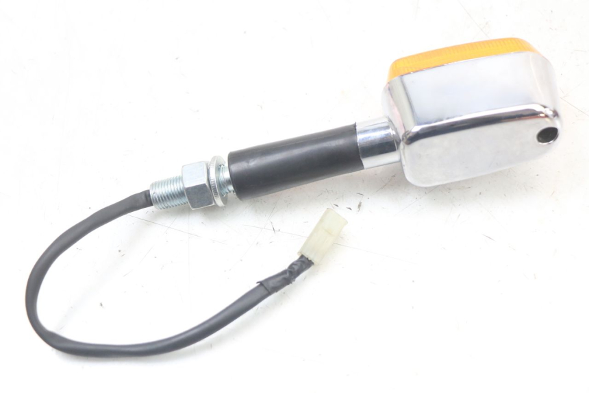 photo de Pisca dianteiro direito ROYAL ENFIELD CONTINENTAL GT 650 (2019 - 2024) - Ampliação técnica