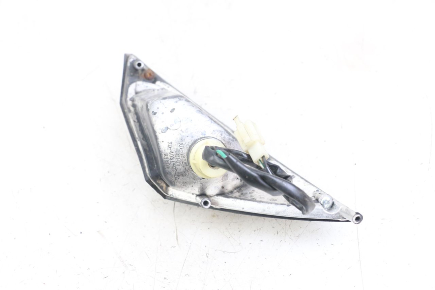photo de Pisca dianteiro direito KEEWAY RY6 2T 50 (2011 - 2019) - Zoom do estado de desgaste