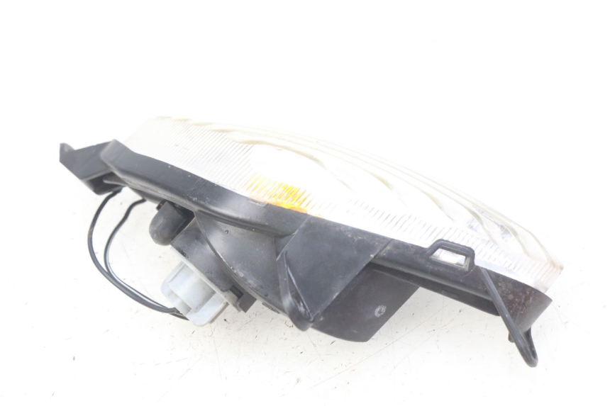 photo de Pisca dianteiro direito SUZUKI SIXTEEN 125 (2008 - 2010) - Estado da superfície