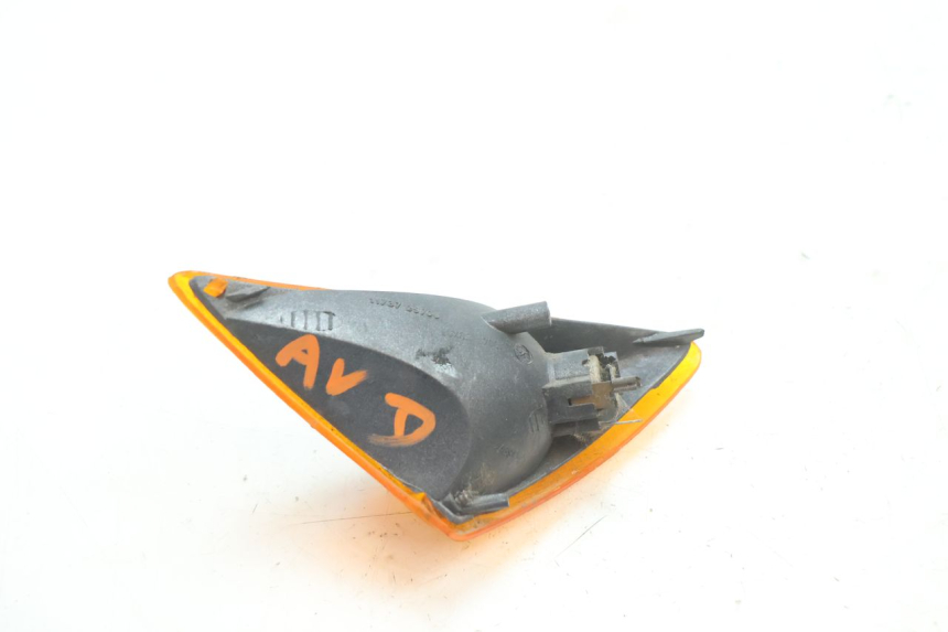 photo de SINALIZADOR DIANTEIRO DIREITO PEUGEOT SPEEDFIGHT LC 50 (1996 - 2002) - Outro ângulo de visão