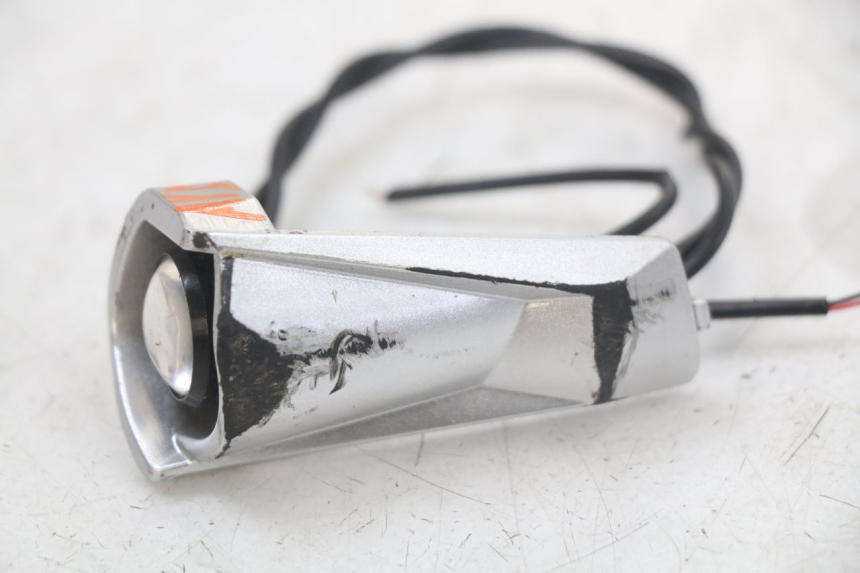 photo de Pisca dianteiro direito DUALTRON TOGO PLUS 1 - Detalhe da peça