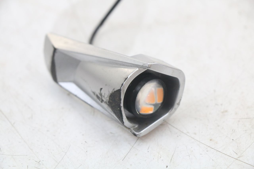photo de Pisca dianteiro direito DUALTRON TOGO PLUS 1 - Outro ângulo de visão