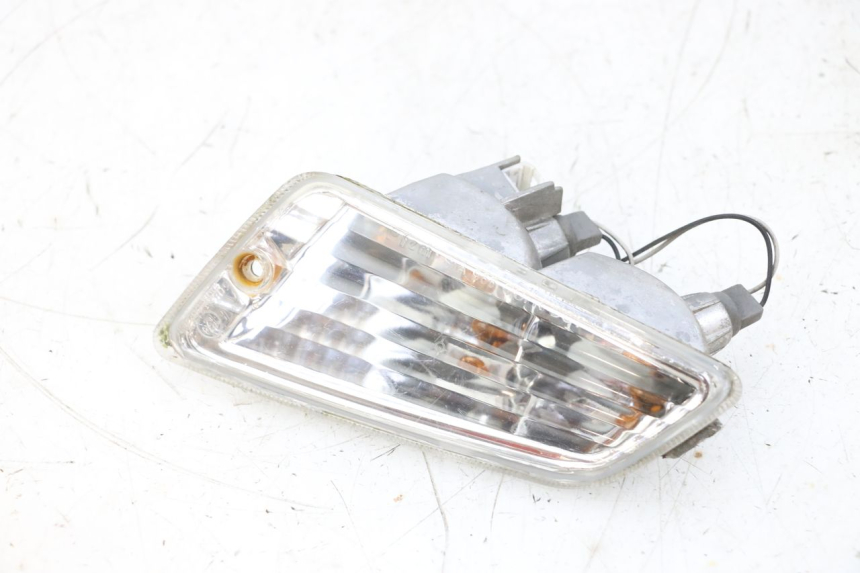 photo de Pisca dianteiro direito PIAGGIO VESPA GTS SUPER IE 125 (2009 - 2016) - Detalhe da peça