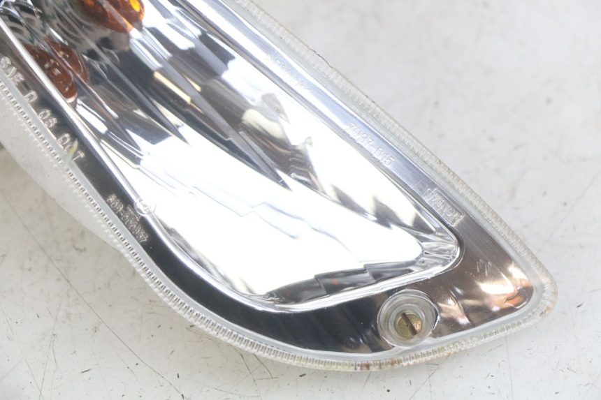photo de Pisca dianteiro direito PIAGGIO VESPA S 2T 50 (2007 - 2014) - Detalhe da peça