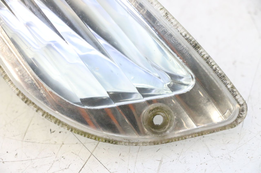 photo de Pisca dianteiro direito PIAGGIO VESPA S 2T 50 (2007 - 2014) - Zoom do estado de desgaste