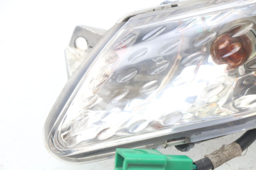 photo de Pisca dianteiro direito YAMAHA XMAX X-MAX 125 (2006 - 2009) - Zoom do estado de desgaste