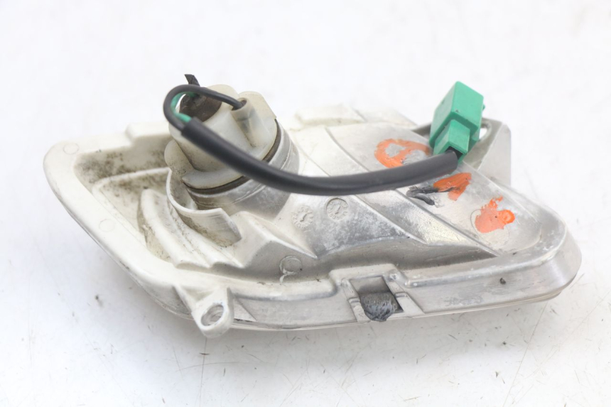 photo de Pisca dianteiro direito YAMAHA X-MAX XMAX 250 (2006 - 2009) - Pontos de fixação
