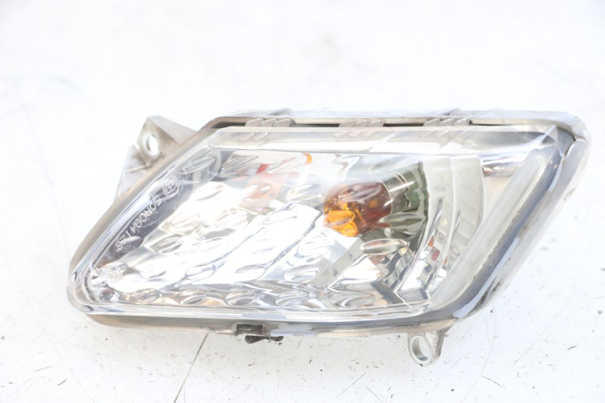 photo de Pisca dianteiro direito YAMAHA XMAX X-MAX 125 (2006 - 2009) - Vista principal