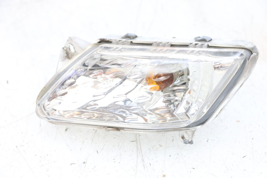 photo de Pisca dianteiro direito YAMAHA XMAX X-MAX 125 (2006 - 2009) - Peça verificada